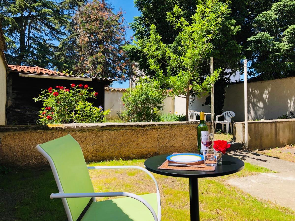 Studio Cosy Avec Jardin Roanne Exterior photo